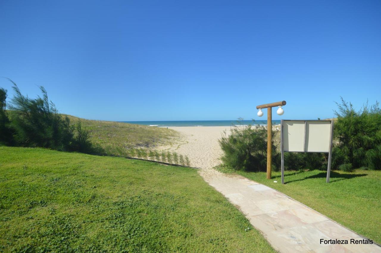 Beach Living Apartment Aquiraz Exteriör bild
